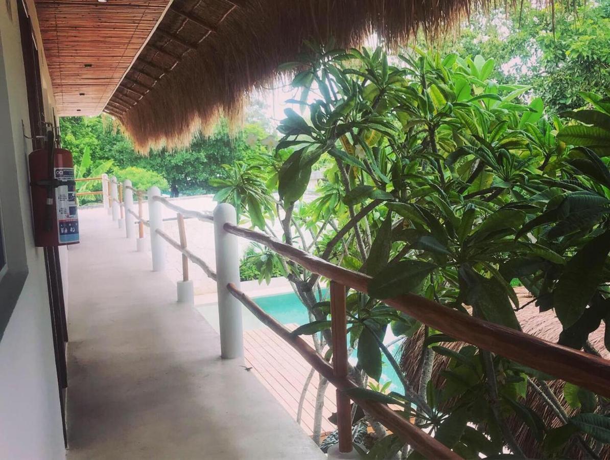 Agam Hotel Bacalar Exterior photo