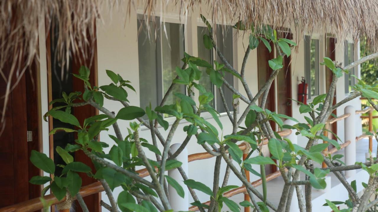 Agam Hotel Bacalar Exterior photo